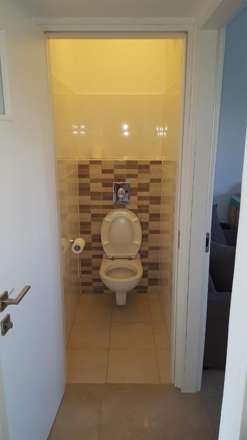 Room Near Sheba Medical Center, And Bar Ilan, And Tlv Airport Qiryat Ono Exterior foto